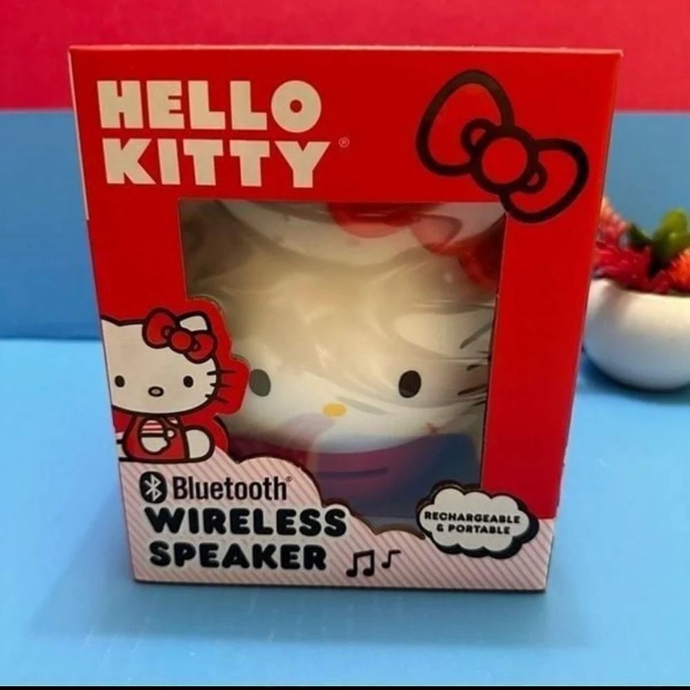 Hello Kitty Bluetooth Wireless speaker